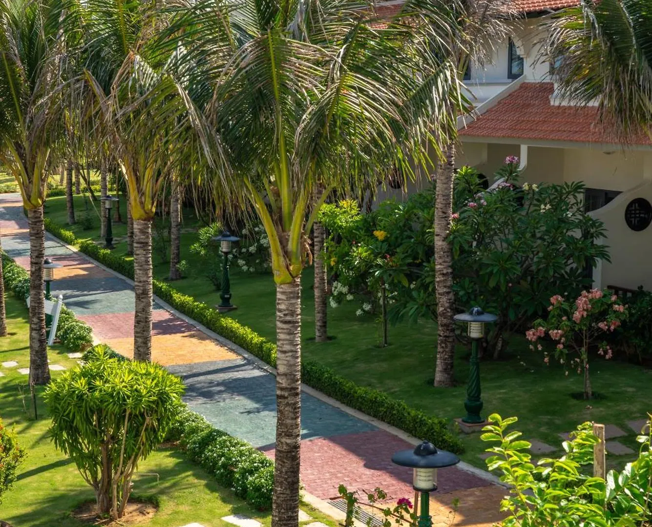 Blooming Lotus Resort Spa Phan Thiet 0*,